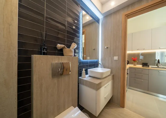 Clockview Loft Apartment