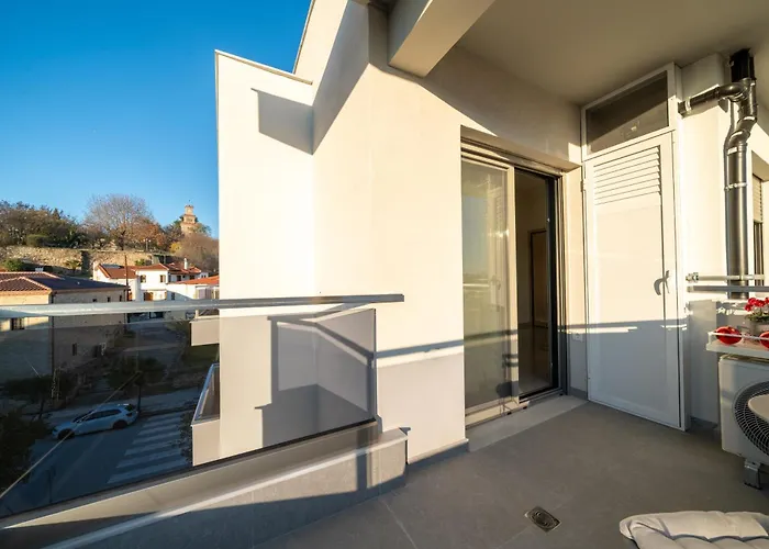 Clockview Loft Apartment